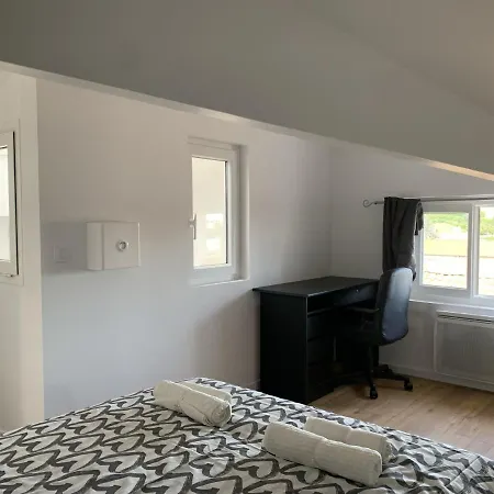 Duplex Refait A Neuf, Vue Sur Les Toits, Wifi * Montpellier