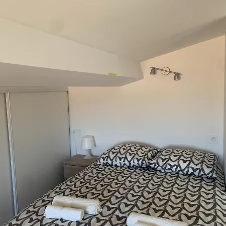 Duplex Refait A Neuf, Vue Sur Les Toits, Wifi Lejlighed Montpellier